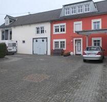 Haus mit Werkstatt zum Verkauf - 390.000,00 EUR Kaufpreis, ca.  152,00 m² in Osann-Monzel (PLZ: 54518)