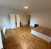 Helles Zimmer in 3er WG · Erstbezug nach Sanierung · Möbliert - Karlsruhe Hagsfeld