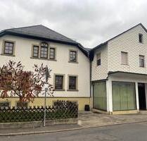 Zwei Große Einfamilienhaus,lokal und zwei massiv Garagen - Kirn