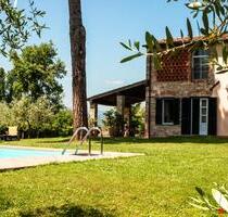 Idyllisches Ferienhaus Toskana mit großem Garten und Privat-Pool - nahe Lucca und dem Meer - Sankt Augustin