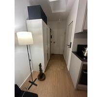 Schöne Wohnung mit Balkon bis zum 30.04.2025, mit Möglichkeit zur - Berlin Charlottenburg-Wilmersdorf