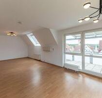 Ruhige Maisonette-Wohnung mit Weitblick – Wohntraum in aussichtsreicher Lage inmitten von Ehningen