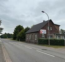 Sanierungsbedürftiges Einfamilienhaus mit 3000qm Baugrundstück - Salzwedel