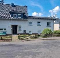 Einfamilienhaus ohne Maklergebühr mit neuer Heizung und Dach - Hof