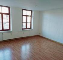 wunderschöne 2-Raumwohnung mit Einbauküche und Gartennutzung - Werdau