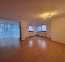 Attraktive 2-Zi-Wohnung mit Einbauküche und neuwertigem Bad - Mönchengladbach