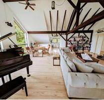 Beschreibung Großzügige Dachgeschosswohnung mit Dachterrasse in S - Solingen Central