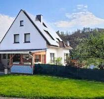 freistehendes, kernsaniertes Einfamilienhaus in der Eifel - Hellenthal