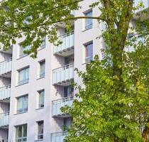 Geräumige 2-Zimmer-Wohnung mit neuem Laminatboden - Monheim am Rhein