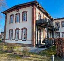 Kleine, ruhige und denkmalgeschützte 2 Zi Wohnung im Park - Hamburg Altona