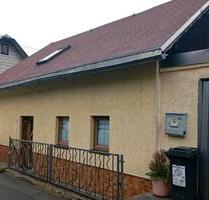 Freistehendes Einfamilienhaus - 82.000,00&nbsp;EUR Kaufpreis, ca.&nbsp; 140,00&nbsp;m&sup2; in Steinach (PLZ: 96523)