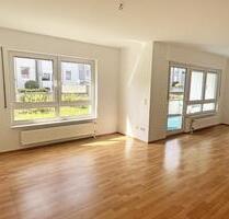 Helle 2 Zimmer-Erdgeschoss-Wohnung mit Einbauküche, Fahrstuhl, Südbalkon und Tiefgaragenstellplatz in Bad Oeynhausen-ZentrumOrtsgrenze Löhne