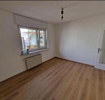 2 Zimmer Erdgeschoss Wohnung zu vermieten - Hausen