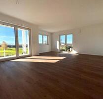 ERSTBEZUG! Wunderschöne 4 Zimmer Wohnung mit Balkon und Terrasse, hochwertige Ausstattung, KFW 55 - Gersthofen