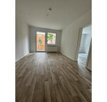 Helle 2-Raum-Wohnung mit Balkon und Dusche – saniert & bezugsfertig! - Magdeburg Diesdorf