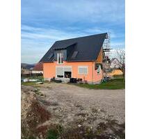 Haus in ruhiger Lage mit großem Nebengebäude - Kahla