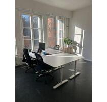 2 Desks in Bright, Shared Office in Friedrichshain (co-working) - Berlin Friedrichshain-Kreuzberg