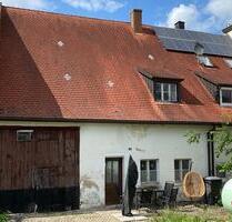 Wohnen im Ehemaligen Schloß - 45.000,00 EUR Kaufpreis, ca.  90,00 m² in Markt Berolzheim (PLZ: 91801)