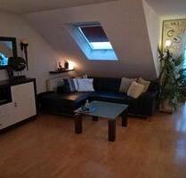 Voll möblierte 2,5 Zimmer Wohnung, Balkon, Keller, TG, Dachboden - Bönnigheim