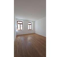 2 Zimmer Wohnung mit EBK, großen Balkon und Aufzug - Chemnitz Altendorf