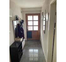 EG-Wohnung mit separatem Eingang und Terrasse in Elkenroth