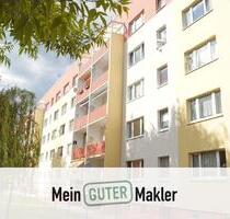 Familienfreundliche Anlage: gepflegte 3 Raum Wohnung mit Loggia zentral in Bad Düben