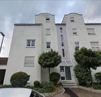 Attraktive 2-Zimmer-Wohnung mit Balkon und TG-Stellplatz - Göppingen