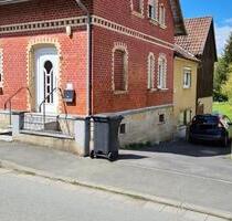 Geräumiges Einfamilienhaus in Rödental zu vermieten - viel Natur