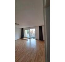 eine schöne große Wohnung, Mitnahme der Küche vorausgesetzt - Mainz Bretzenheim