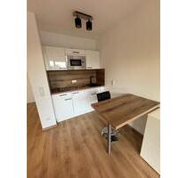 Voll möblierte EG - Wohnung mit neuer EBK und Wintergarten im EG -- TG-Stellplatz ** Top ** - Weiden in der Oberpfalz