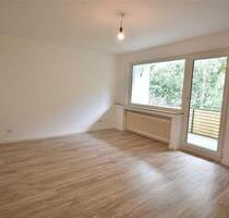 Ruhiges Wohnen! 2-Zimmer-Wohnung mit Balkon in DU-Röttgersbach - Duisburg Hamborn