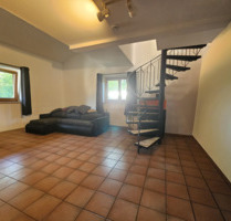 Helle 2-ZImmer Wohnung mit Außenstellplatz in Kampberg - Tutzing