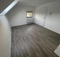2-Zimmer DG Wohnung - 690,00&nbsp;EUR Kaltmiete, ca.&nbsp; 45,00&nbsp;m&sup2; in Remshalden (PLZ: 73630)