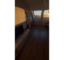 2-Zimmer-Dachgeschosswohnung ab 15.01. zu vermieten - Leipzig Altwest