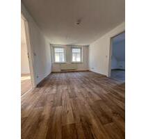 Helle 2-Raum-Wohnung in Neugersdorf – mit Tageslichtbad & Badewanne - Ebersbach-Neugersdorf