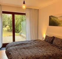 Sonnige 3-Zimmer-Wohnung mit Balkon, Garage und riesigem Garten - Stapelfeld