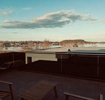 Modernes Architektenhaus mit Pool am Niegripper See - Burg