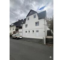 Neusaniertes Zweifamilienhaus zu verkaufen - Siegen Eiserfeld