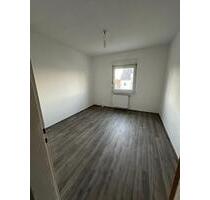 3 Raum Wohnung mit EBK, Tageslichtbad und Kellerabt. ab sofort - Rackwitz