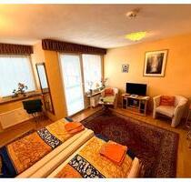 Gemütliche 1-Zimmer-Wohnung – zentral & möbliert mit Balkon (EG) - Itzehoe