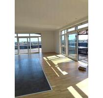 Traumhaft schöne Penthousewohnung mit toller Dachterrasse in Duisburg zu vermieten - Moers