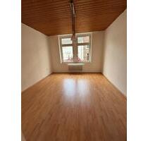 einfach renovierte 2,5-Raum-Erdgeschosswohnung auf ca. 47 m² mit Gemeinschaftsgarten zu vermieten - Oberhausen Osterfeld