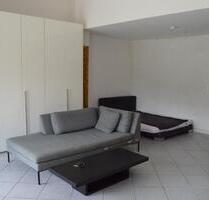 1 ZIMMER-DACHGESCHOSS-APARTMENT MIT GROßEM GARTEN - Berlin Reinickendorf