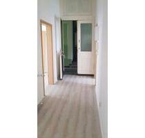 Schöne Altbauwohnung im Stadtzentrum - Schönebeck (Elbe)