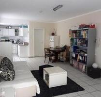 HU-Steinheim, 1-Zi.-SINGLE-Appartement, 40 m², off. Küche (EBK), Duschbad, Terrasse, 600,- inkl. NK - Hanau Groß-Steinheim