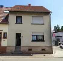 Zweifamilienhaus mit Potenzial – saniert & gut vermietet - Bexbach