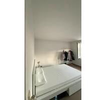 Helles Zimmer in ruhiger Lage, nur 5 Gehminuten zu Supermärkten! - Oldenburg Eversten