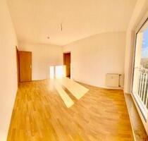 frisch renovierte Single-Wohnung 2 Zimmer Küche Wannenbad ansehen einziehen - Senftenberg