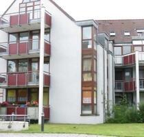 Gemütliche 3-Zi.-DG-Whg. mit neuem Boden - Hilden Kalstert