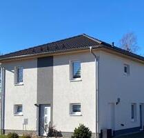 128 m2 in Ebersdorf 5 Zimmer direkter Zugang zum Hauswirtschaftsraum - Chemnitz